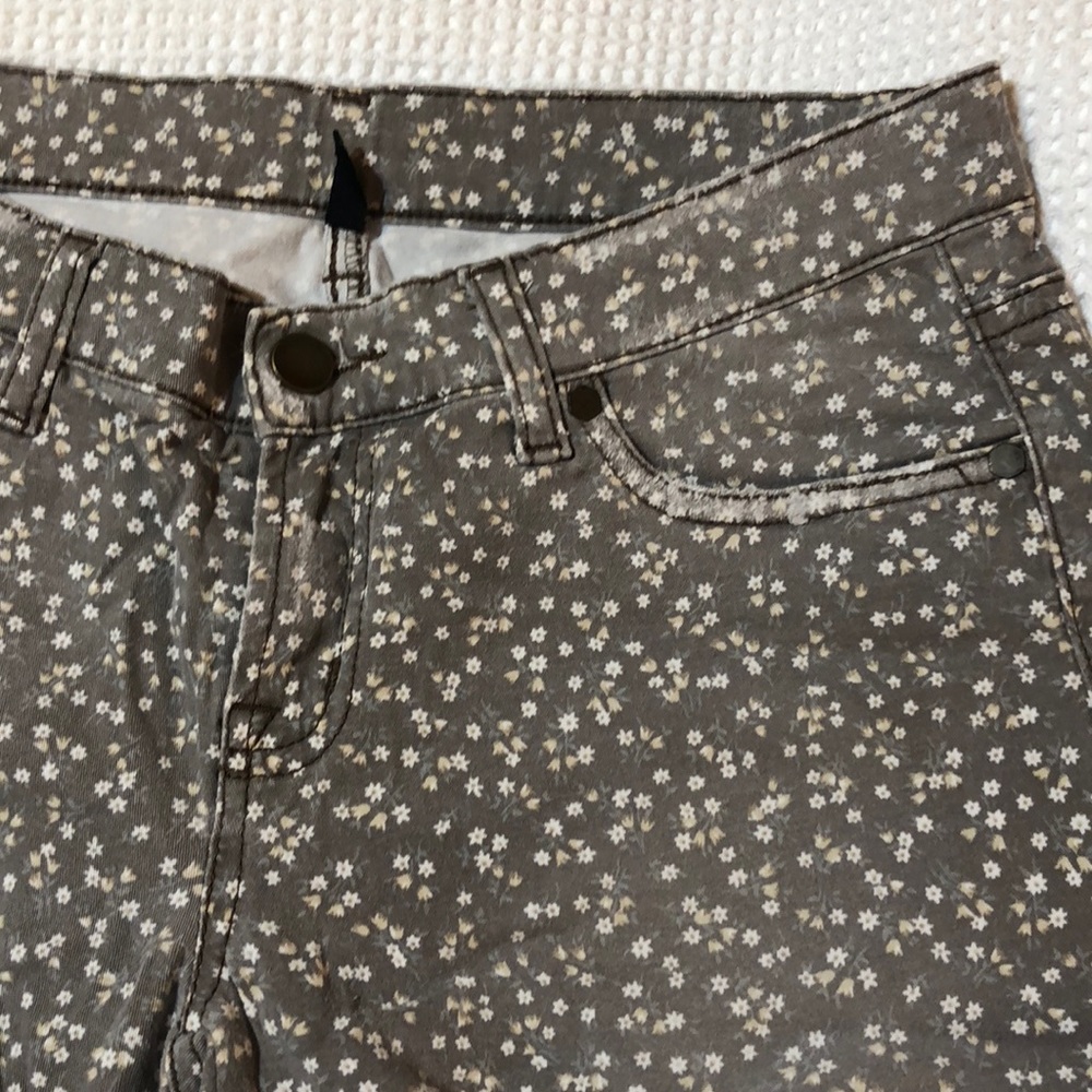 United Colors of Benetton Faded Frayed Pants - Picture 3 of 4